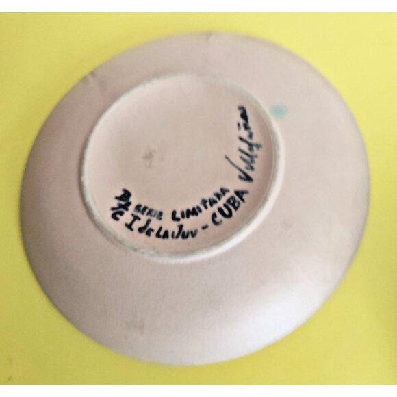 Cuban Art Clay Plate Artist signed 8" Cave Drawing reproduction - Picture 5 of 7